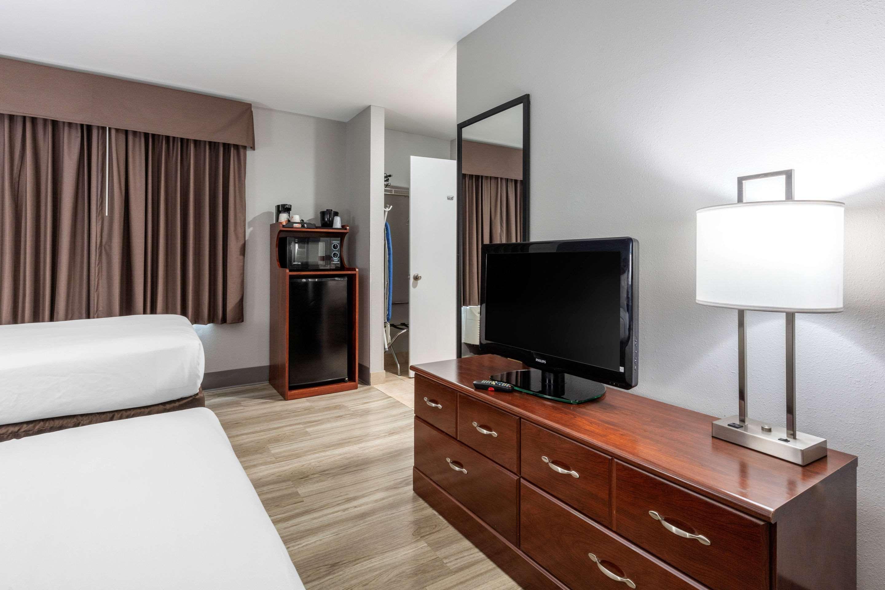 Quality Inn & Suites Demopolis Exterior foto