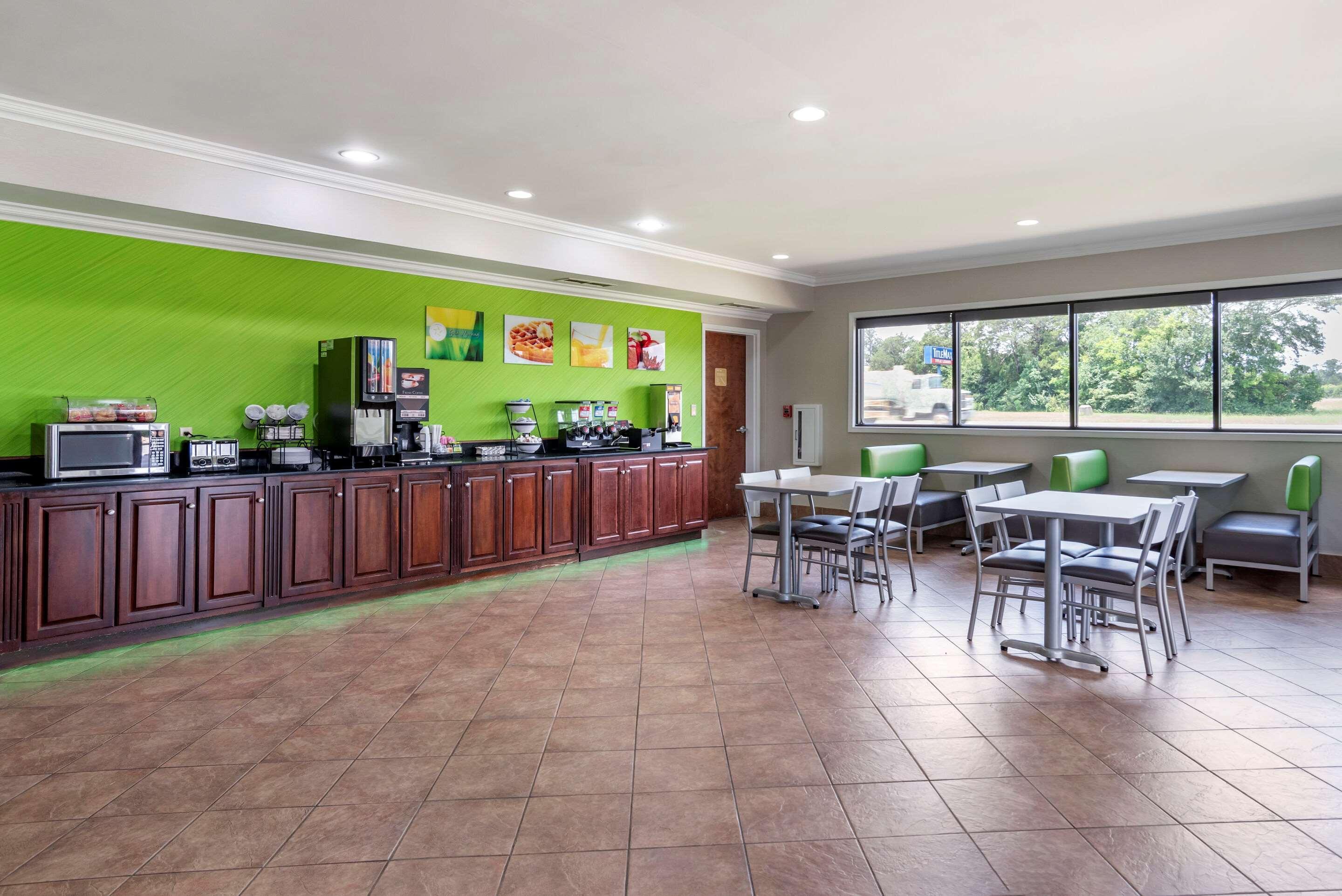 Quality Inn & Suites Demopolis Exterior foto