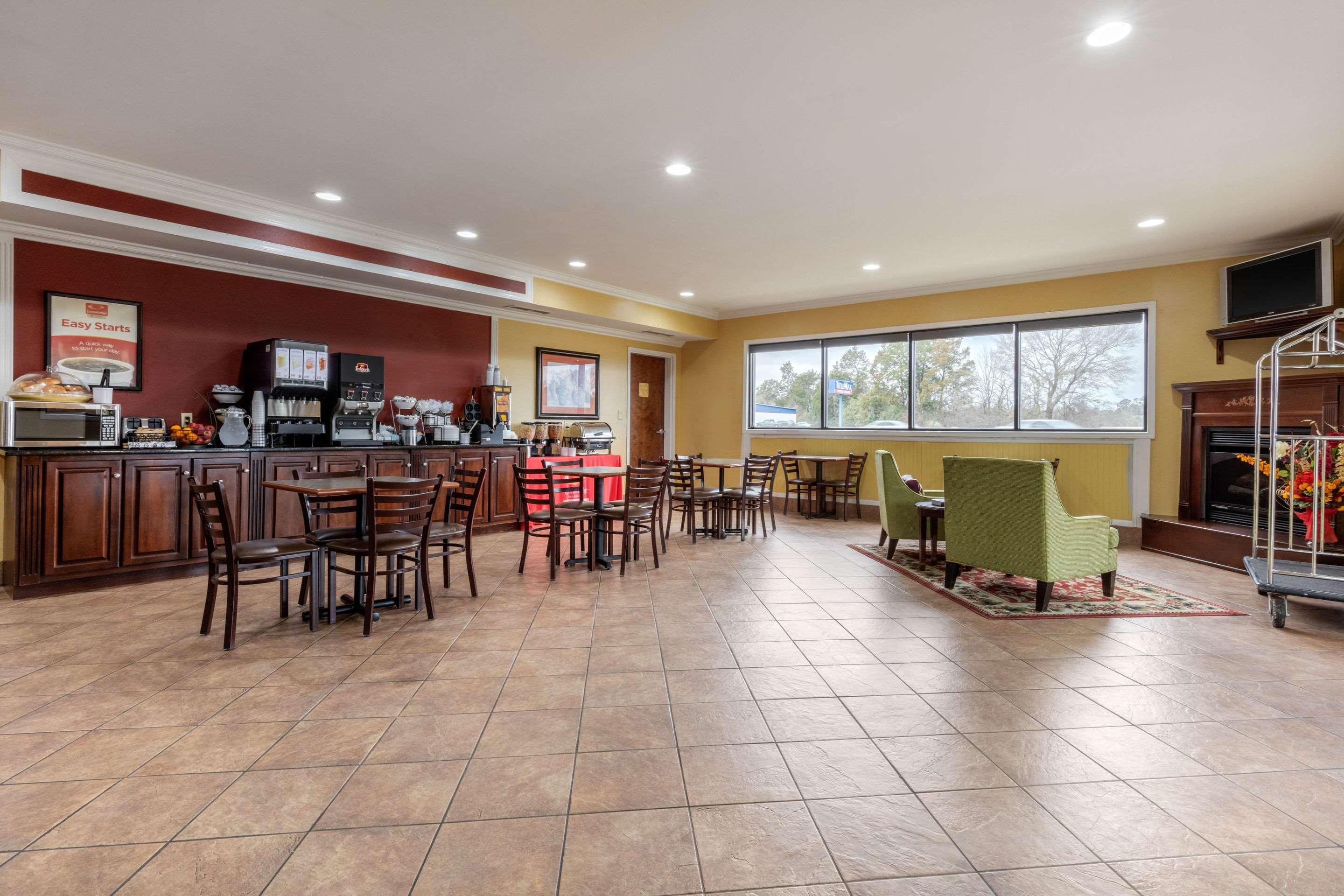 Quality Inn & Suites Demopolis Exterior foto